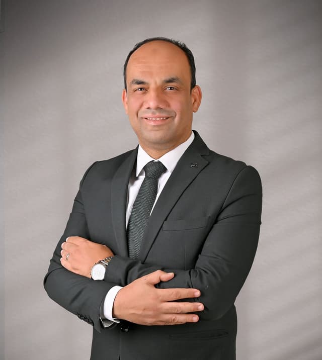 أسامة عبد الرؤوف الشاذلي